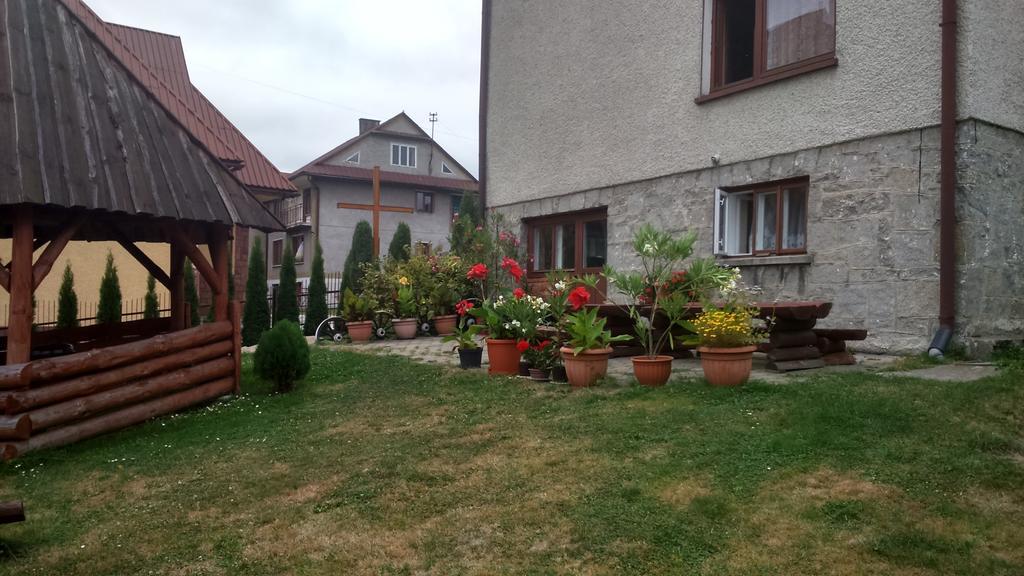 Pokoje Goscinne U Krysi Mizerna Exterior photo
